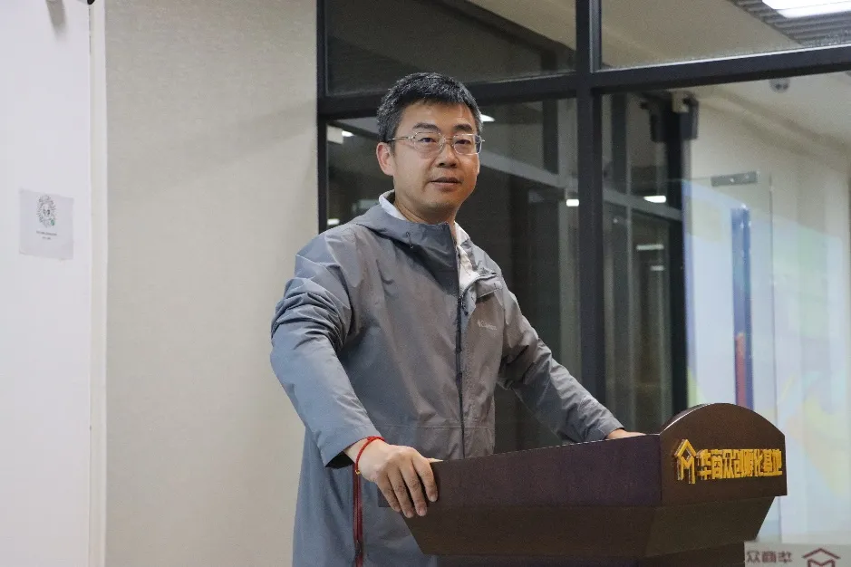 686A1156AF36F6BA66F5B5CD40B_21E9DAA4_8648A