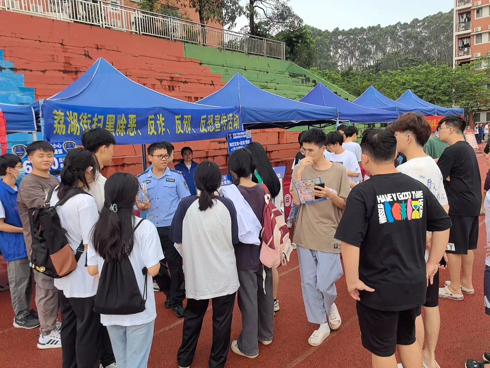 7EB0DDFD5ED8EBEC42B41185BEC_26FFDC68_5916D