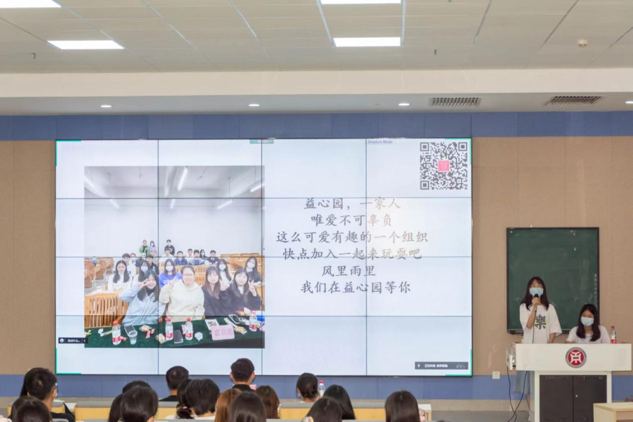 2607CB8505F5367A04AFDFFE7F0_D4410E66_A4C26