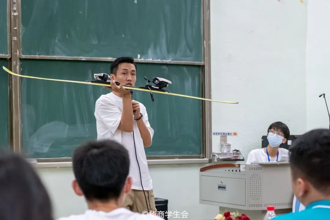 6D4C0B6E91B7AE5C9338DAFC596_BEF7B321_82F3F