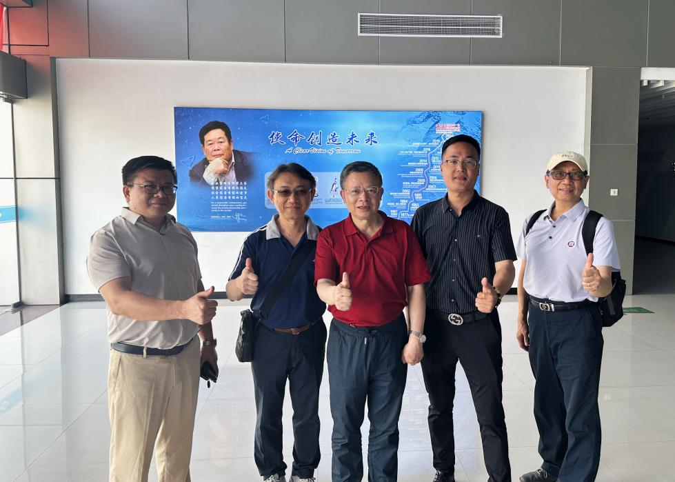 8CE557240DC4882E3E468EB6073_8F73E230_1530E 8CE557240DC4882E3E468EB6073_8F73E230_1530E