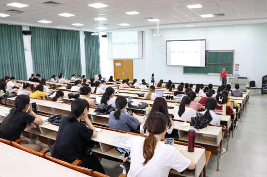 2396F4A66056FFCF4C6EC5E8CBB_8C967C66_B2FBB