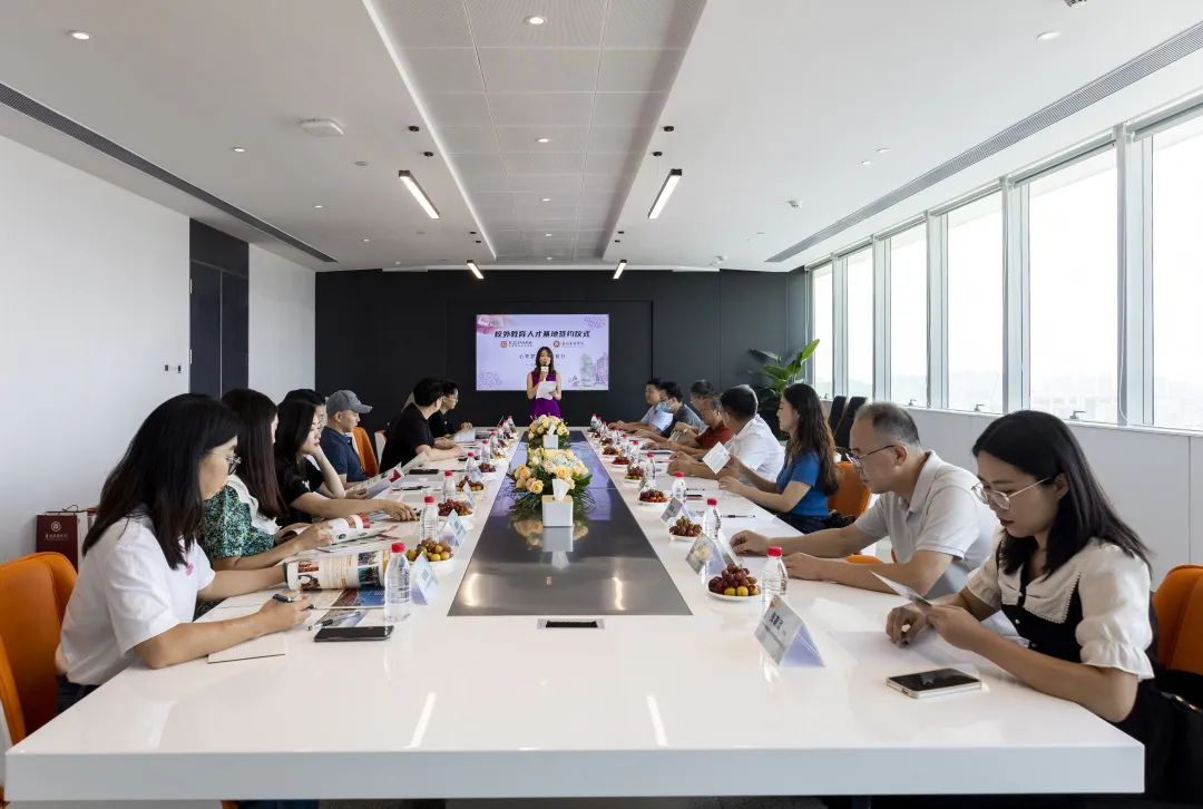 EEA98BD324323A9A36D53AB689F_E9D9778B_A6D77