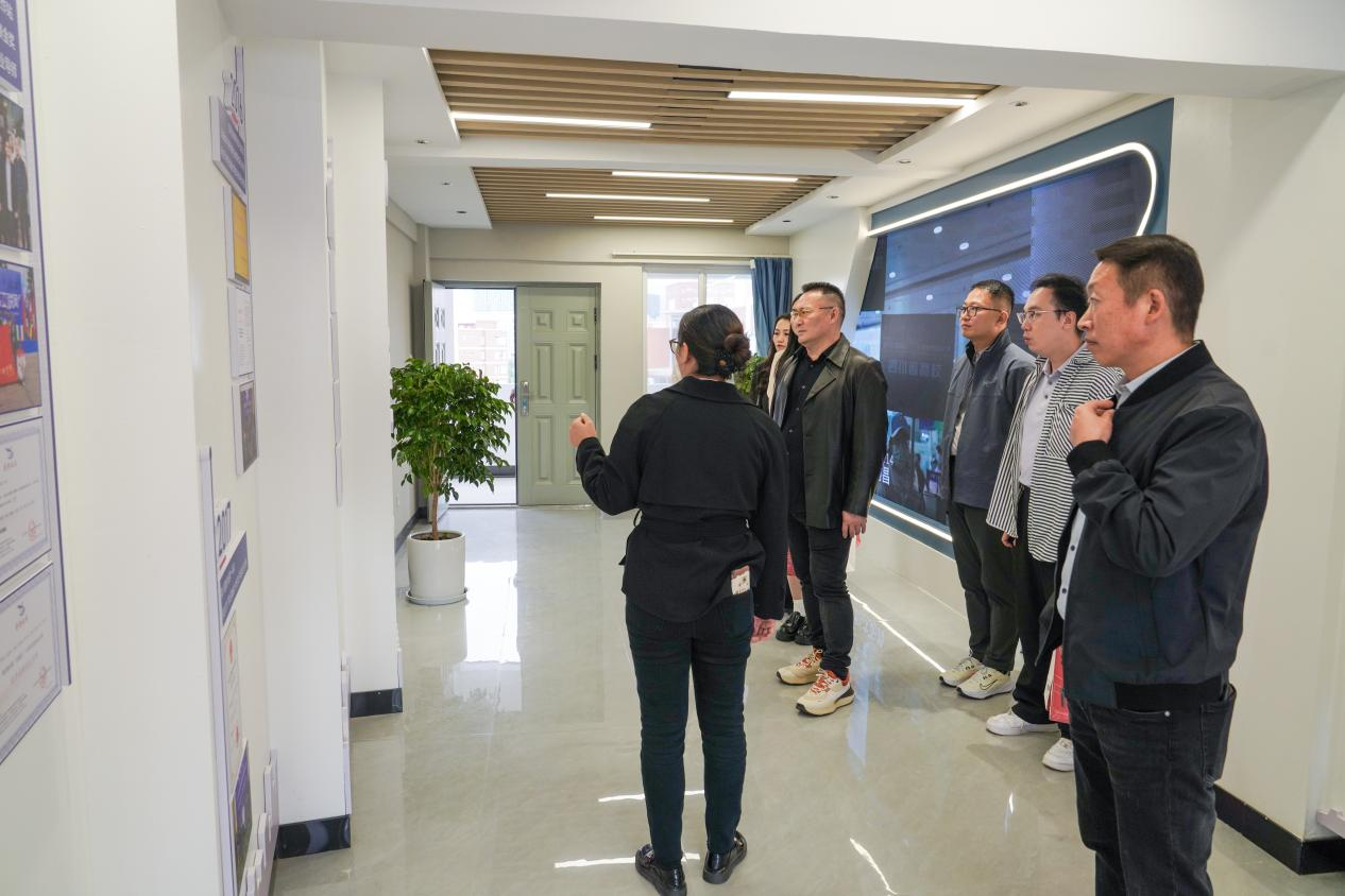 832B07774B1FE79E3547F2BA334_DBF49184_D0F3E 832B07774B1FE79E3547F2BA334_DBF49184_D0F3E