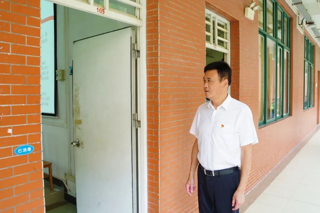 F6118A4F1D946344EDC03957C90_AB2F7EEF_15F75