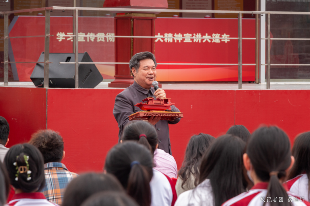 52D4C8DACF8CD20952A6003A9C8_48DC064F_E9244