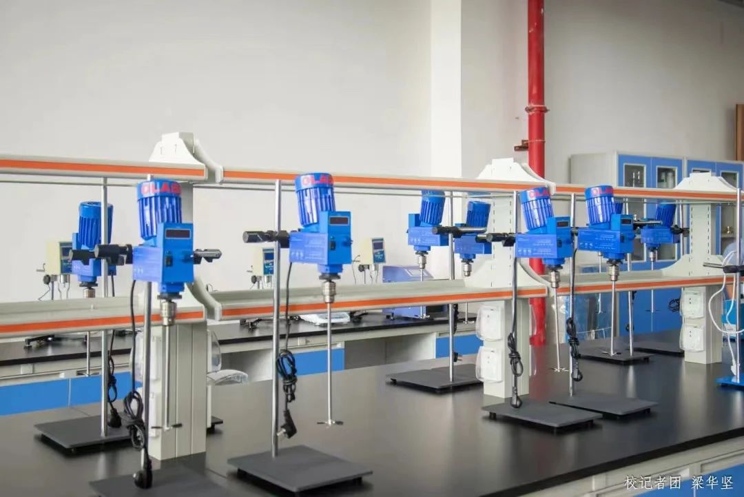 C8832B0CDC8C48448F6224D9311_9A6ED2F0_165B9