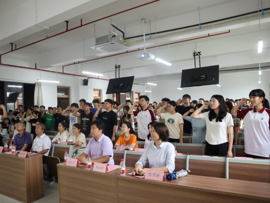 F68C4AF556E4F01EF557FA5C7ED_21A1529B_E18C0