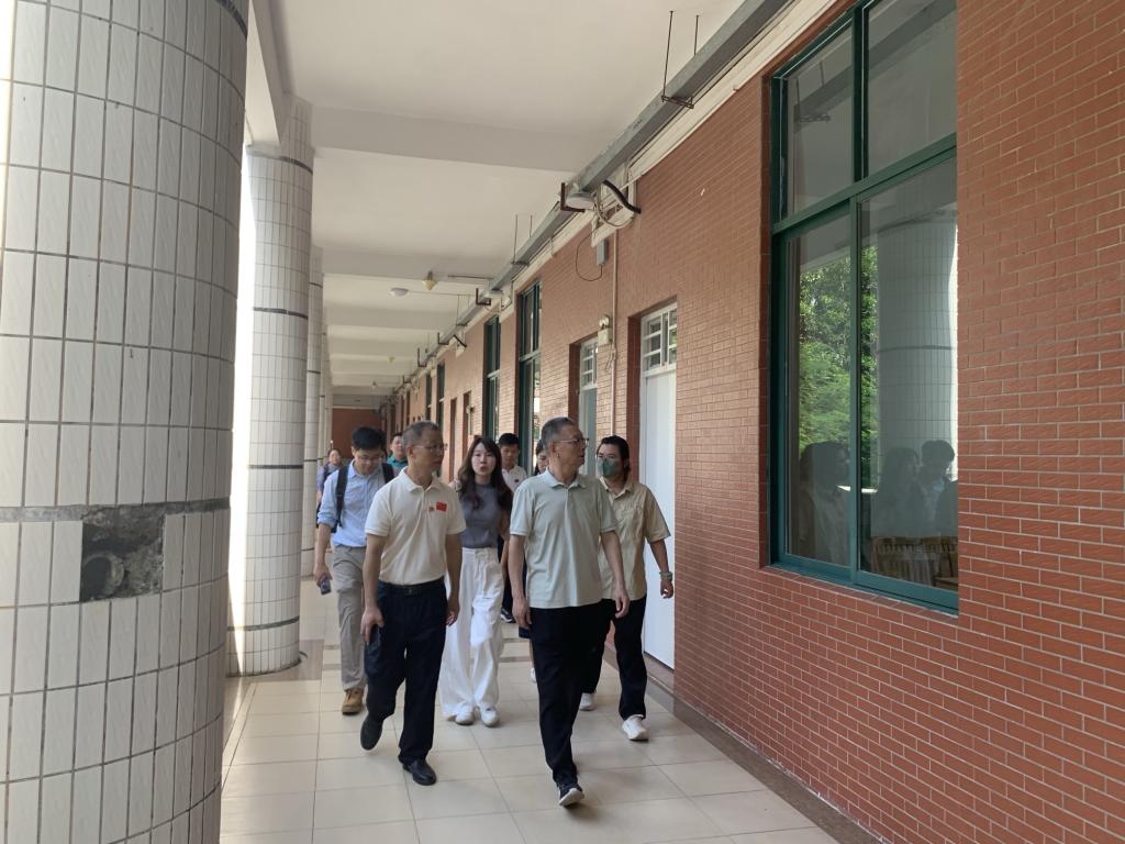 7AD01FF56581BE759D1FE6DB17A_3E3EC5B1_1B098