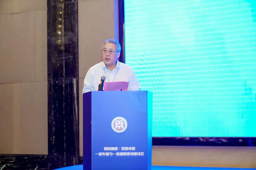 64294014969E2FFD797072AB322_872A5704_CFB1