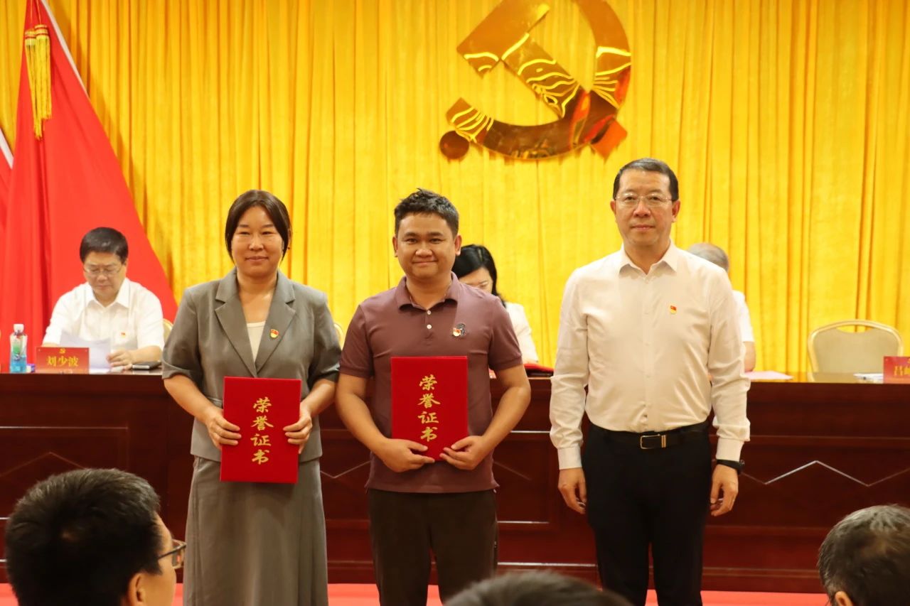 211029062C314AD0C447C1DEB6E_38287750_1CC6E