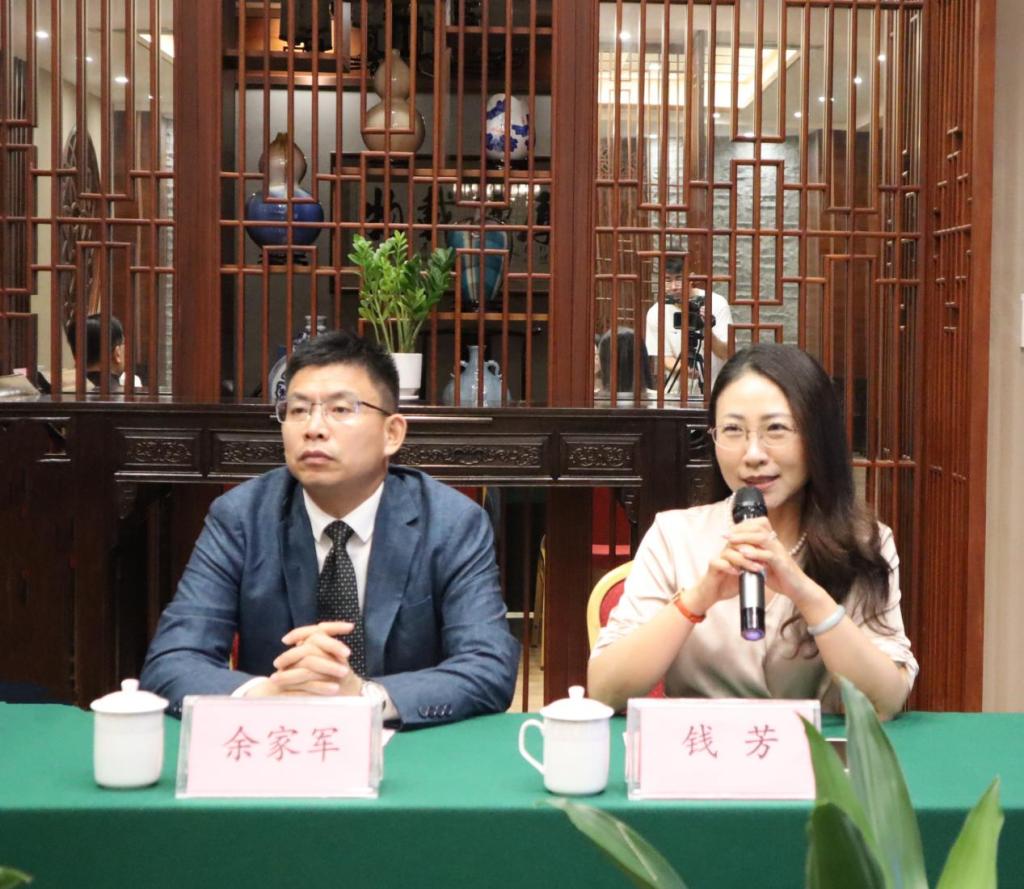 01AFE2C82F765B21B8A384A911C_97F48601_1EB3A 01AFE2C82F765B21B8A384A911C_97F48601_1EB3A