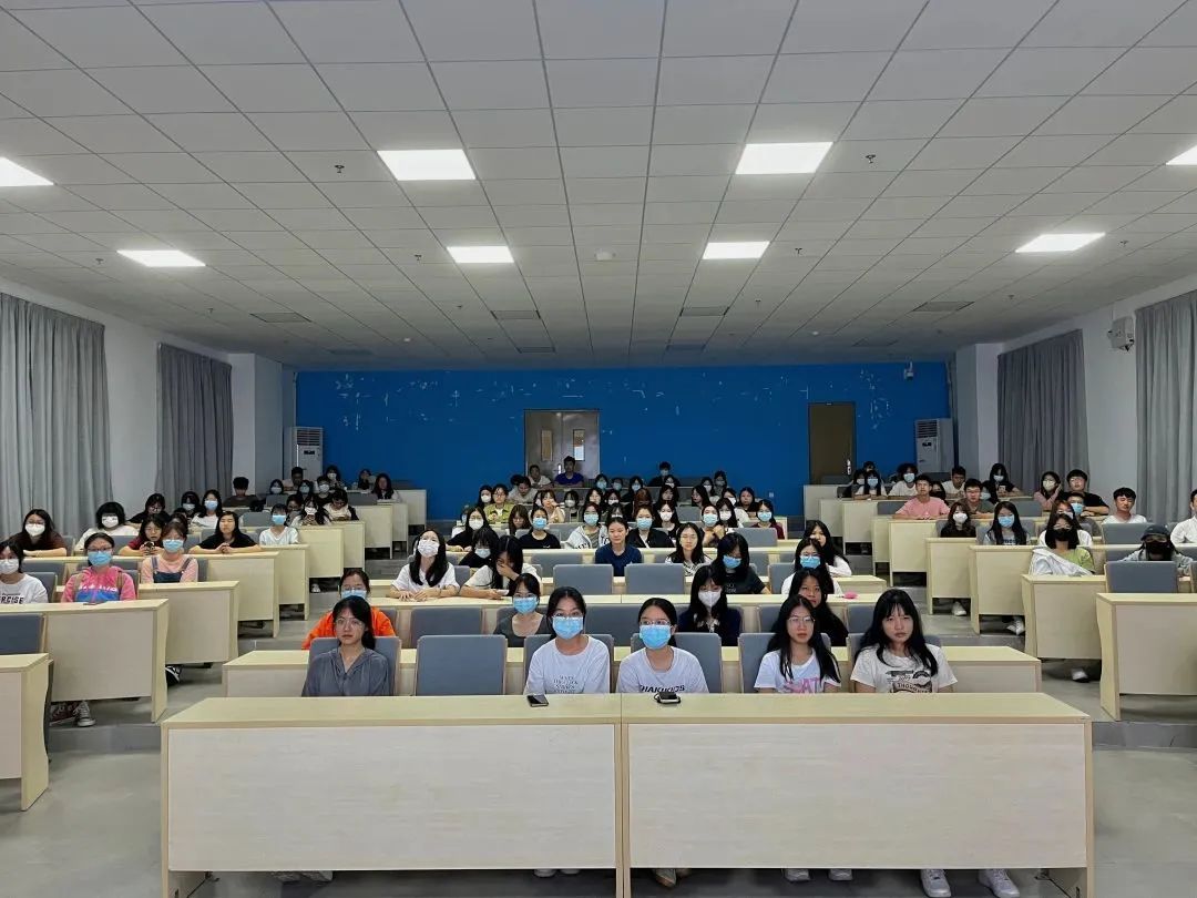 8D536076FDEB121D4B6F9A34AC8_8560DB24_1BE18