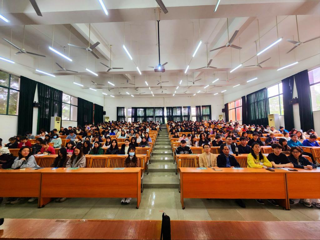 DB4E3C60A9782575AA510E29E48_C7068676_1D8C5