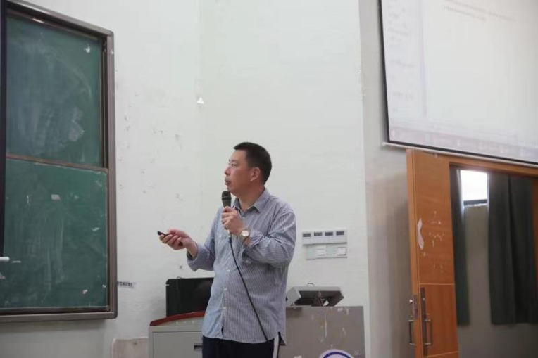 1A9F17D8CB1F421C3EED094B4BB_3A01BE90_40339