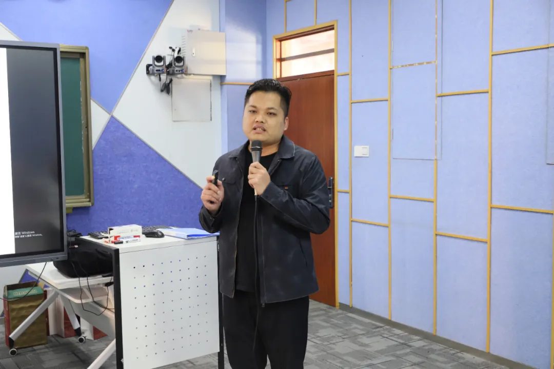 F3803A98A34BDB8A1D163832C4F_747702A5_82EE4