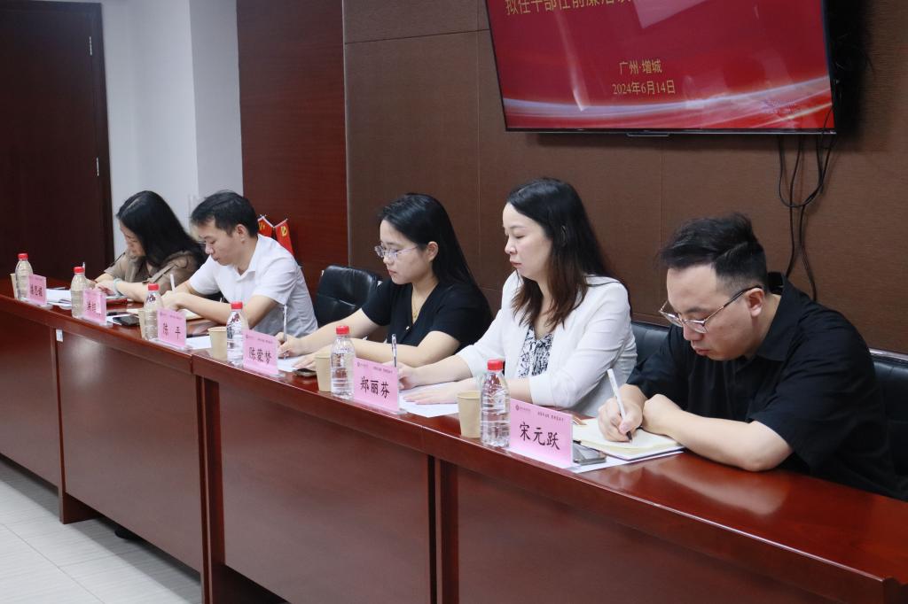 69E37E7F7BD1179416774505F95_4A2B4CD2_111FF