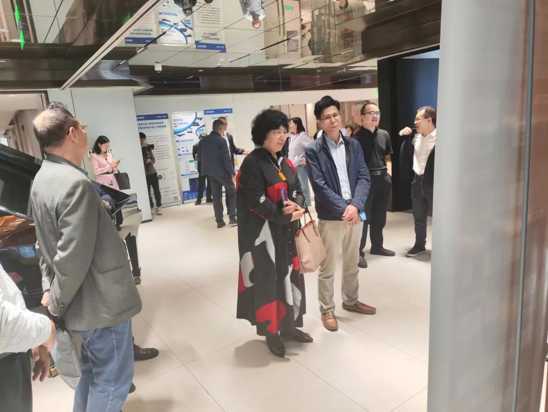 C1B120F527E0057DCB39D5CD49C_0878F832_1A3AD