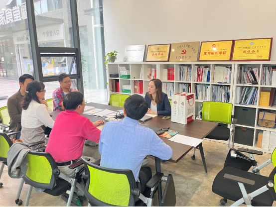 BFA213E1F80CDA8635E4B5919AB_6F70F504_E18C0