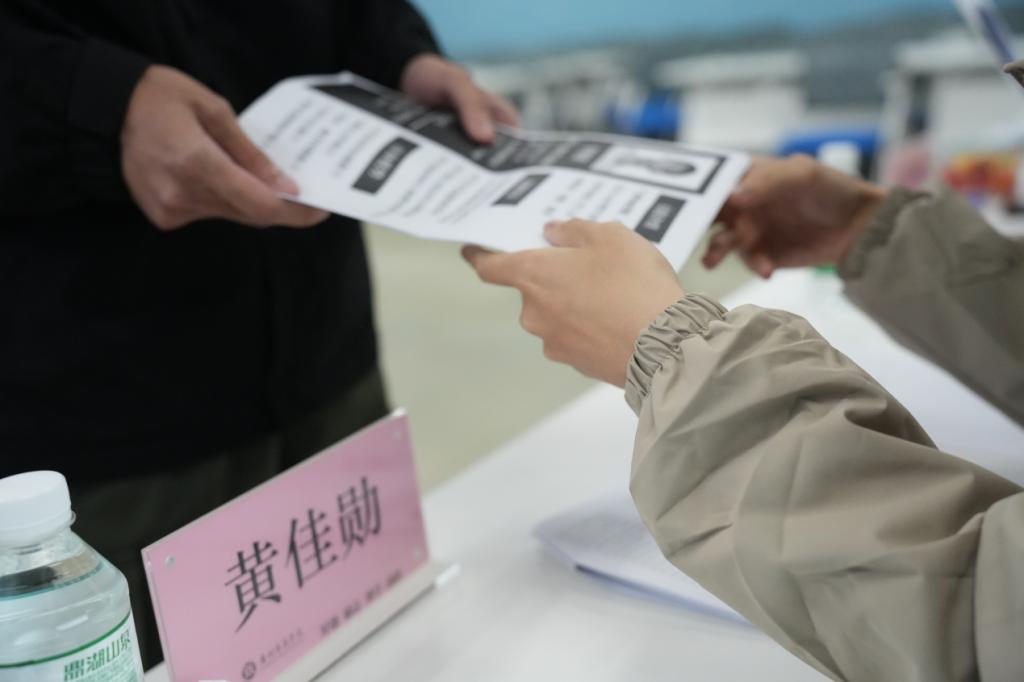 80B100C41CD3604686058C9D00E_C94283A4_AE35