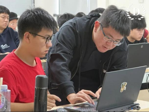 B63EE0FE7D187E03A250EBE6DC7_CE4A01BB_9482