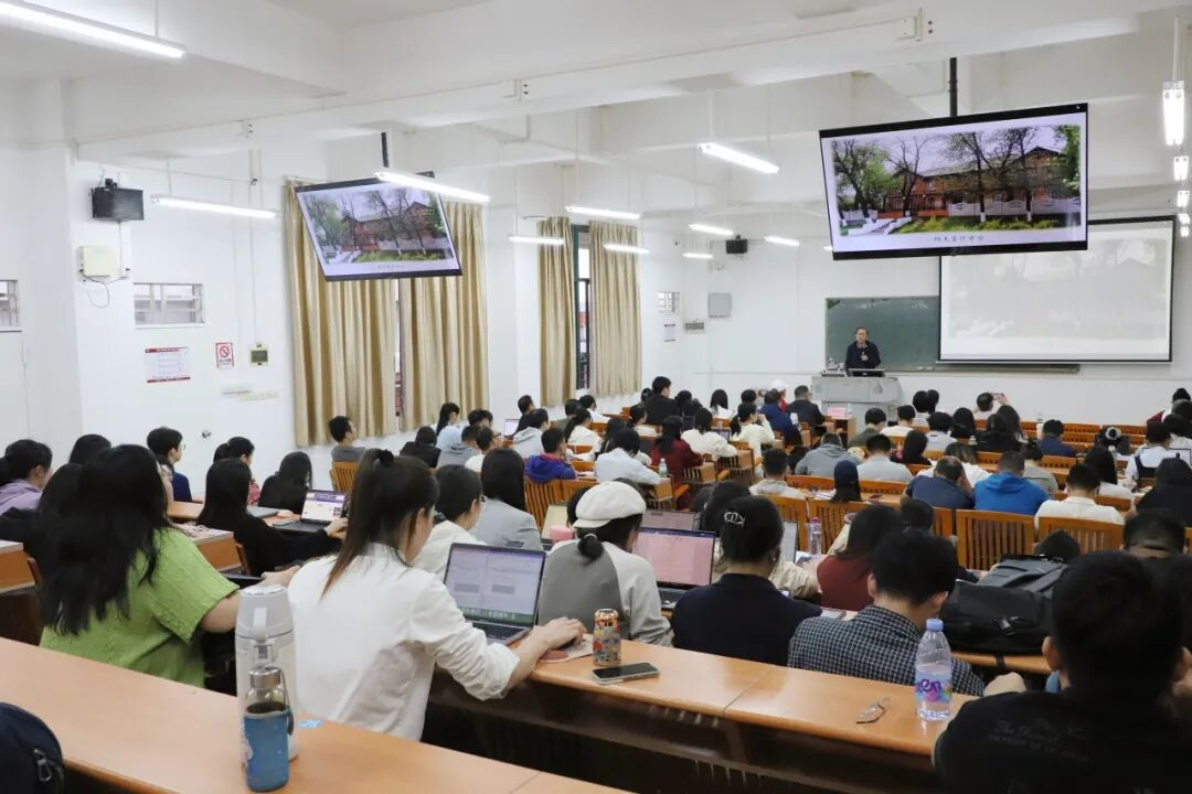 28E2B17395009163F6FAE17FFA0_D83F3202_BEE18