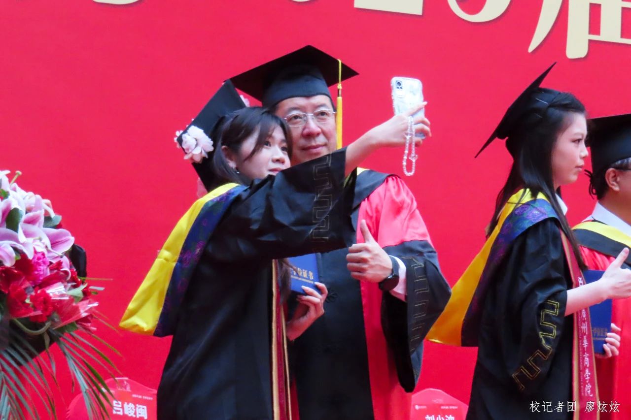 C153744BF54D6F4EE60E230D53D_58142672_1DDED