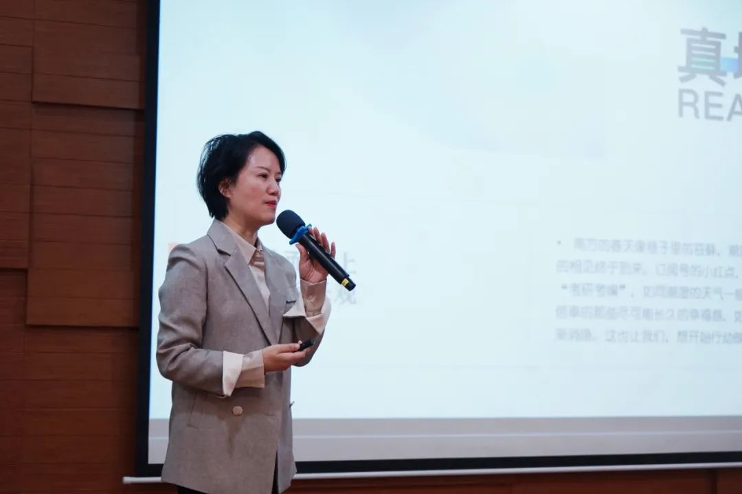 5859DB7DE71DA6CDB801B312BF3_B6E94DC6_4E5F8