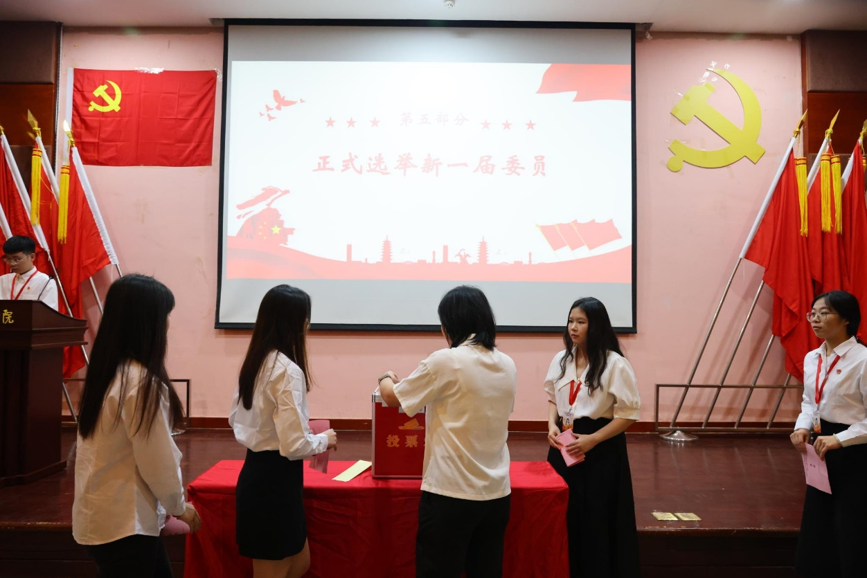 C7CF7BA419B512A03C3293F31F4_0D514507_EC953