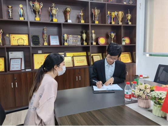 C5D94E30B8756F0690615CF215C_882DA613_E18C0 C5D94E30B8756F0690615CF215C_882DA613_E18C0