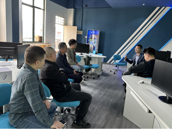 7852597B2F817B066660BE5C3C7_A1024EAF_E18C0