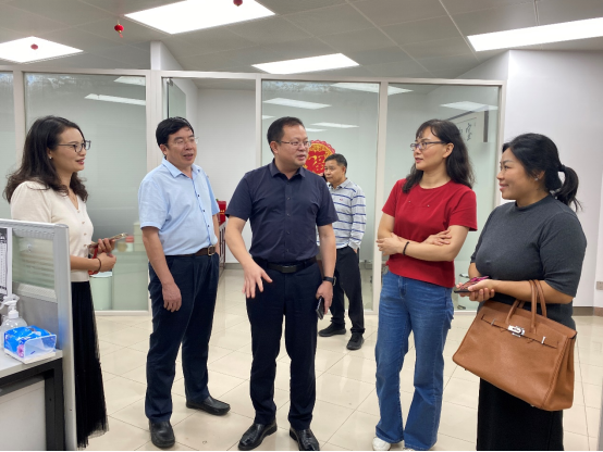 45219AB74BA3976FA7A521EA084_2CAD93F3_E18C0