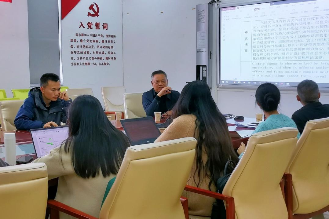 61115F09286B4E54CED2D217ACC_03E0F2C2_AE1F2