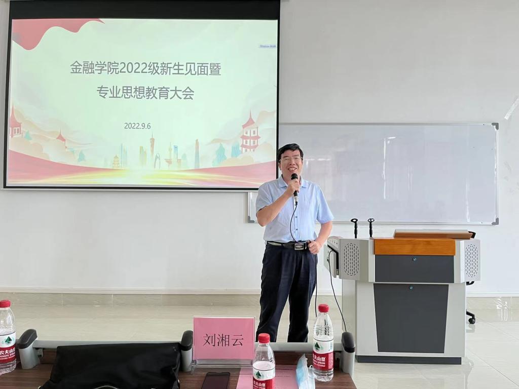 85522A301773B92BE42BF6CB03E_4505E82A_10915