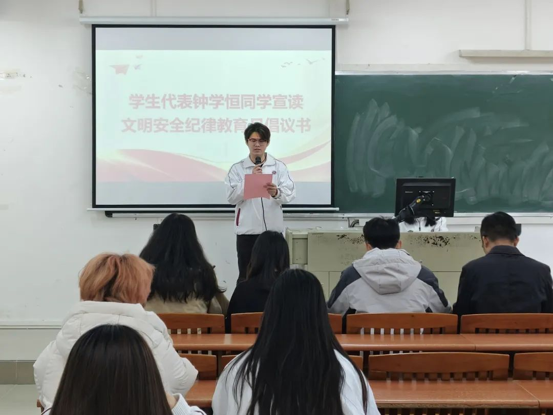 2437C318D91043FD192A7EF2448_1ECF4D81_9060D