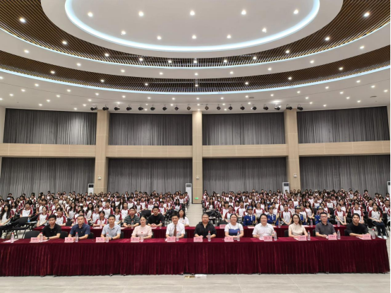 408204665A6C4D4350D81B504F9_FDCEB436_E1017