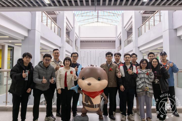 BB90DC179E37D949B7D01746DC9_3D8C6096_72C0A