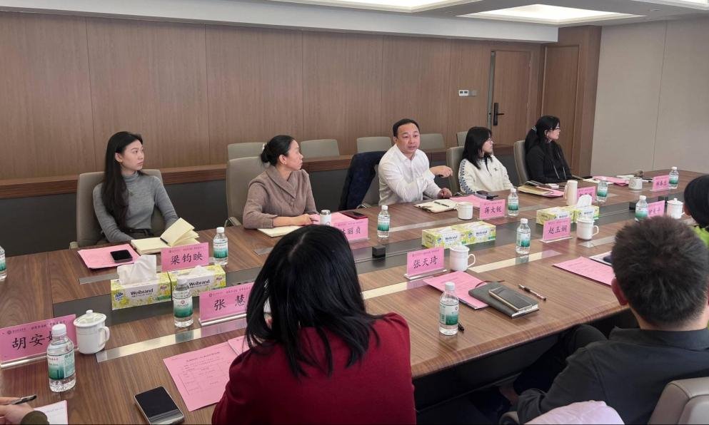 CDA07370F84A3918E5BDEE87ACF_EB2323A9_18AF5