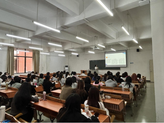 5B1BA5C71C8B0F910D3B33C142D_673BFB8D_E18C0