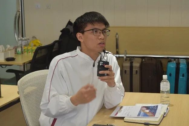 9B0F6DD29A6245D3DB3E957CFBC_8876685F_932D