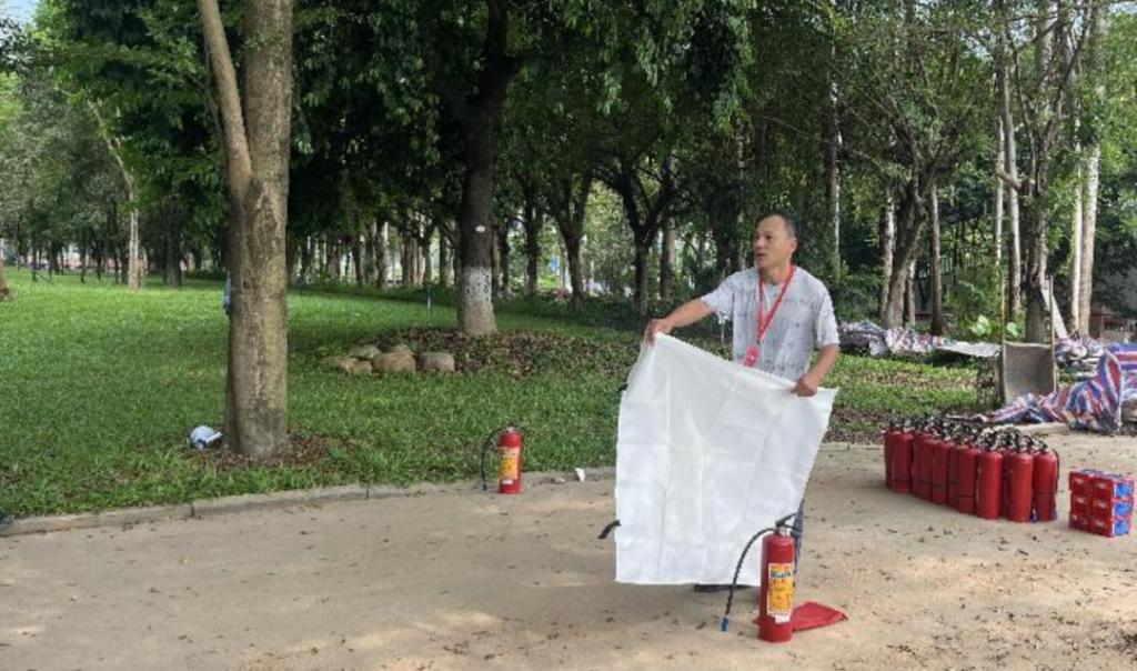 EE7773E97D8CF12992C0E8C3FBA_E456069A_1BF19 EE7773E97D8CF12992C0E8C3FBA_E456069A_1BF19