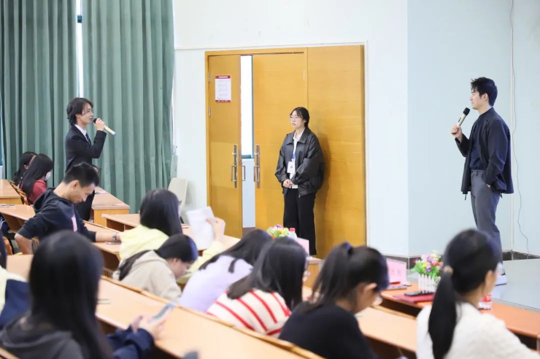 DFA83BB69D4B89015D84317F582_28E8A9F2_9632E