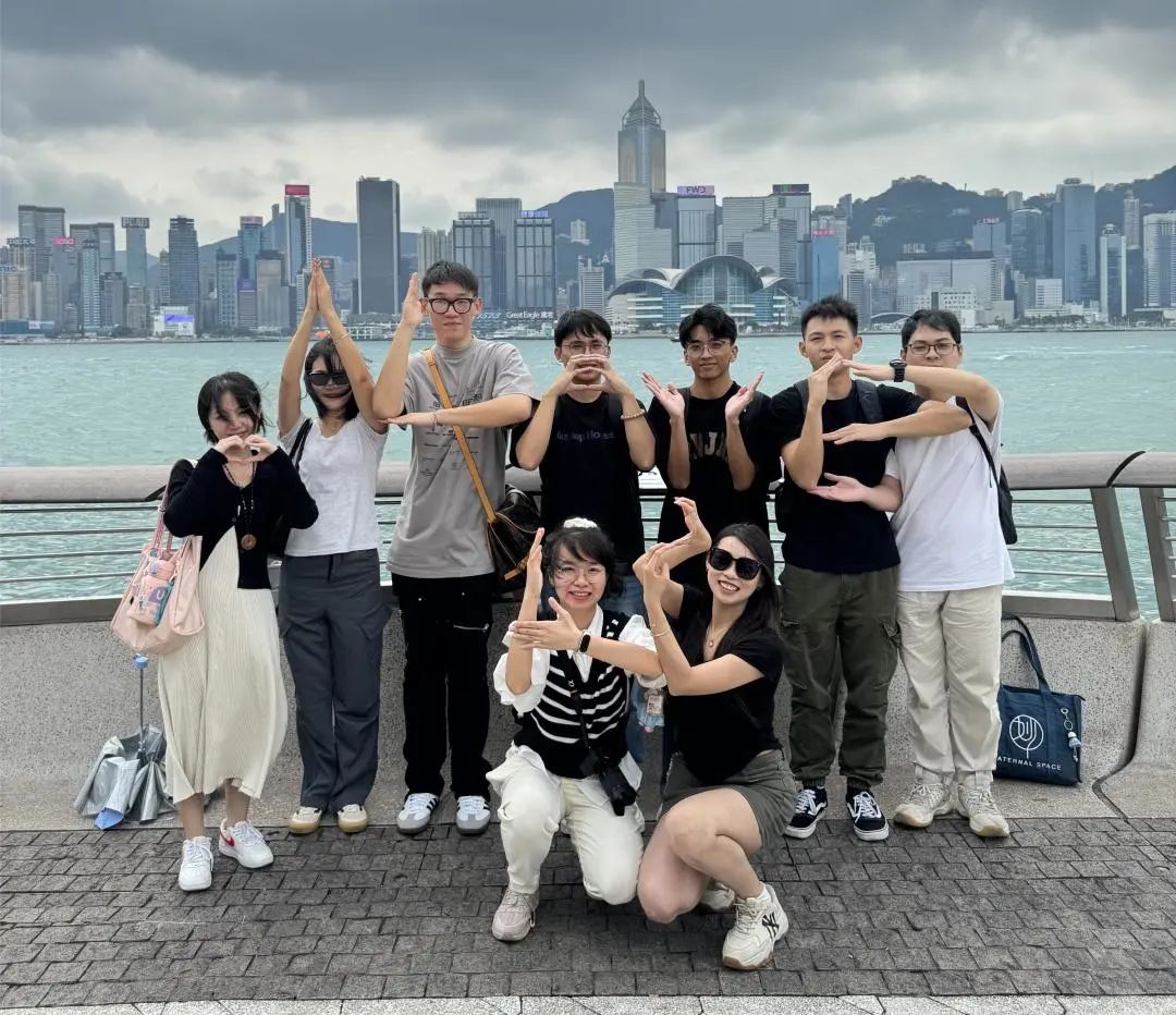 8E06EDB4E5CCEBA16B7318DCC1A_9D0A3D60_2E5B3