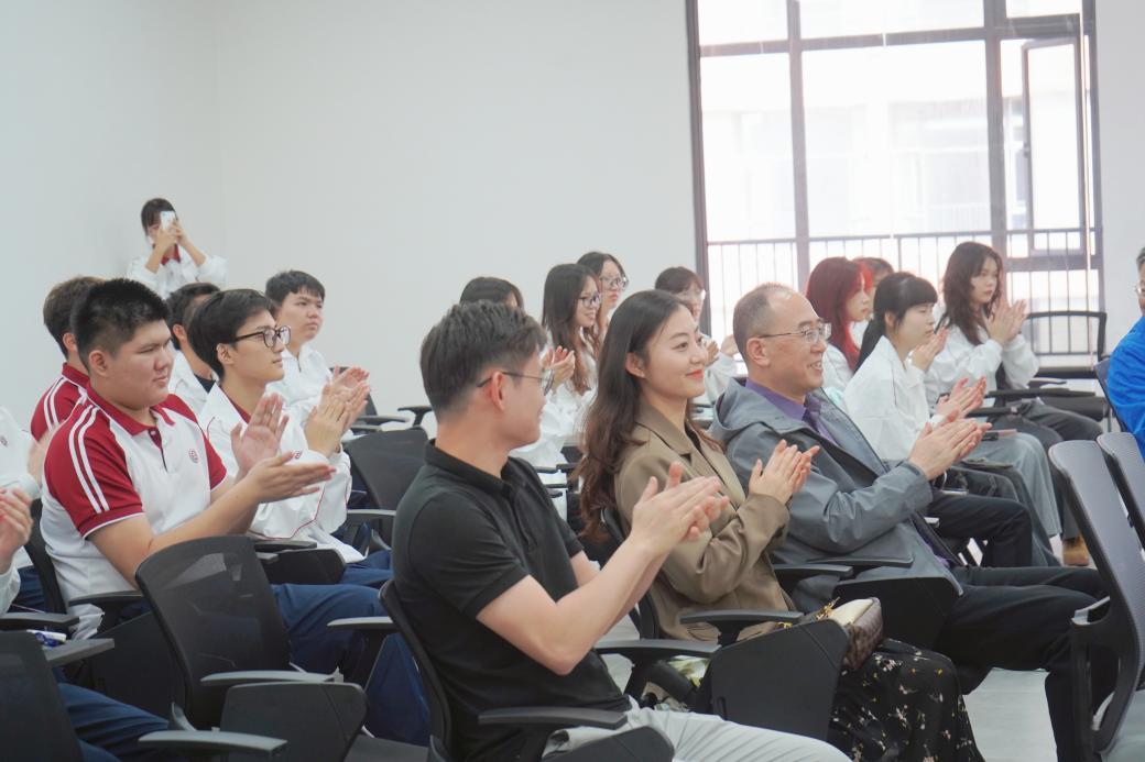 47B8A89C983CD5F952D1A5ACCC3_40E6E851_A10C4