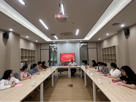 FEE709F690DA0EBEEE8928F1A19_553ABD7B_F7E72