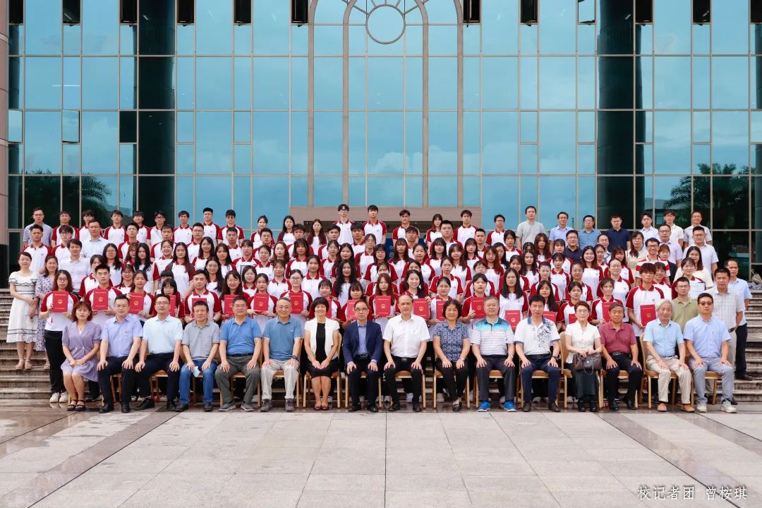 5DC5E0620B7863A22F58DAC8192_C3E21A49_288F8