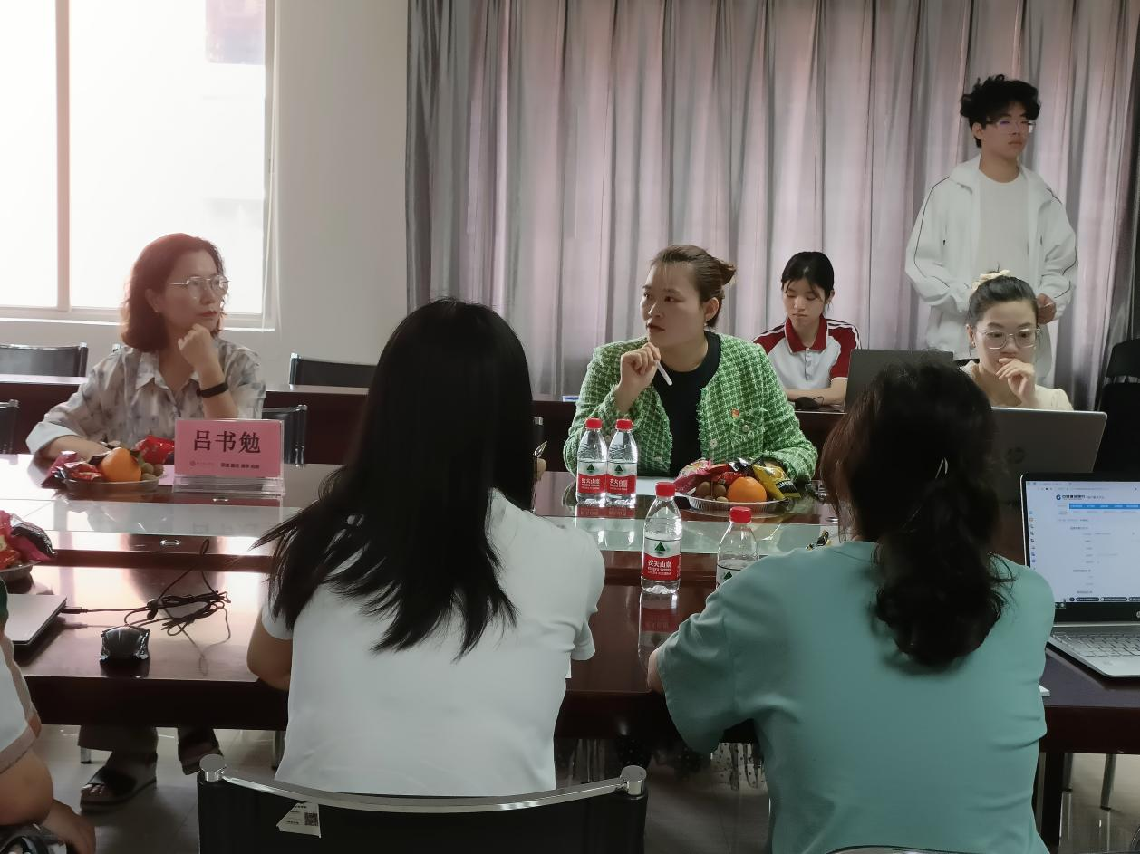 FCCF56C39FF532AA7DD4A0D809C_E325C889_DC0A8 FCCF56C39FF532AA7DD4A0D809C_E325C889_DC0A8