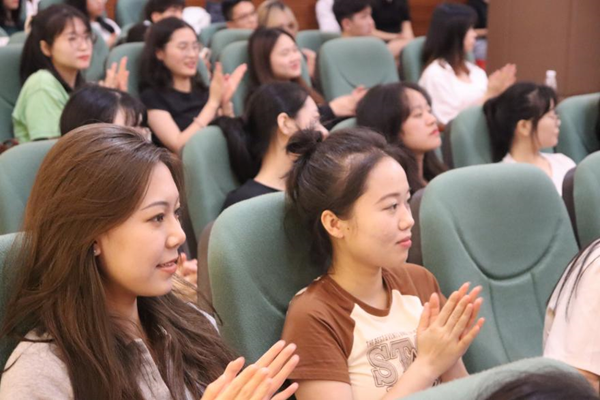 02BF59A81696CE246057D70B9EB_1EB0C42E_9DD60