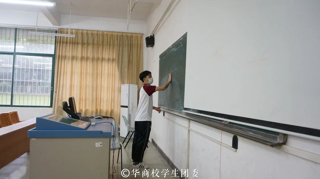 4D5C692E55301FEE0F72E23A890_10E1C22C_727FC