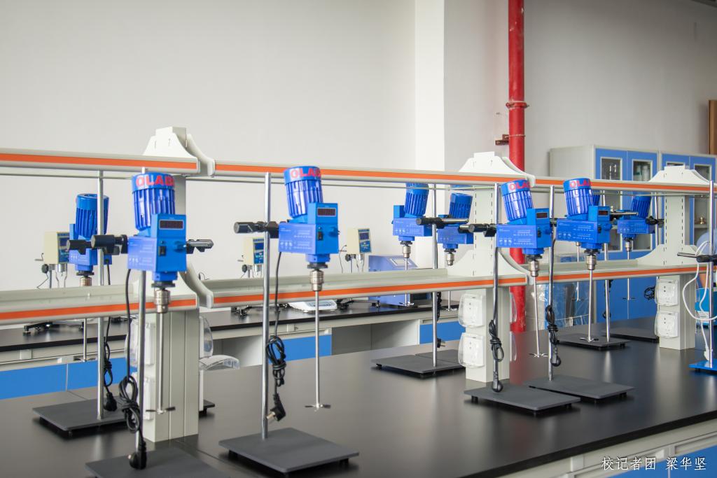 471A1CBA570785B282C3A885F7A_2B5C7E4D_14B33